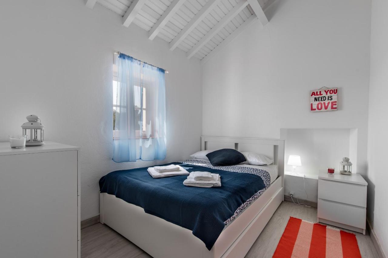 T Monte Villa Porto Covo Eksteriør billede